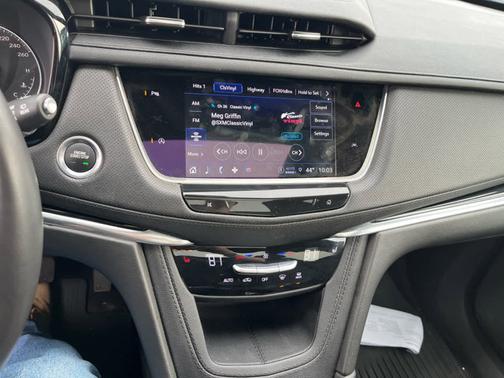 Stellar Black Metallic 2024 Cadillac XT6 AWD Luxury