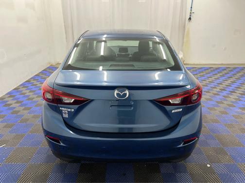 Eternal Blue Mica 2018 Mazda Mazda3 Touring