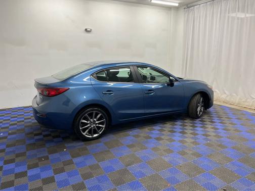 Eternal Blue Mica 2018 Mazda Mazda3 Touring