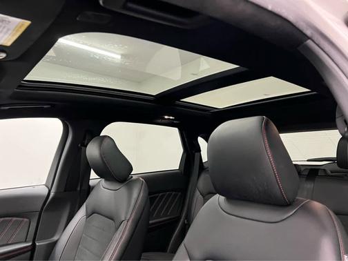 2022 Ford Edge ST-Line