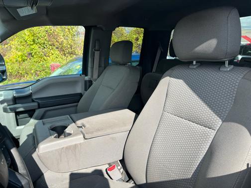 2017 Ford F-250 XLT 4WD SuperCab 8 Box