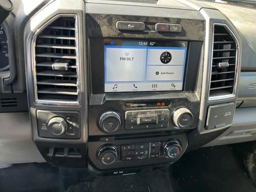2017 Ford F-250 XLT 4WD SuperCab 8 Box