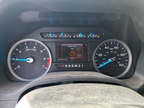 2017 Ford F-250 XLT 4WD SuperCab 8 Box