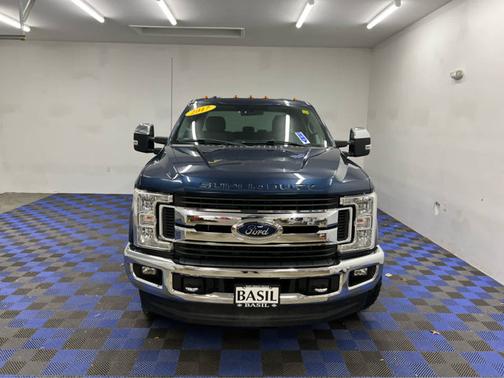 2017 Ford F-250 XLT 4WD SuperCab 8 Box