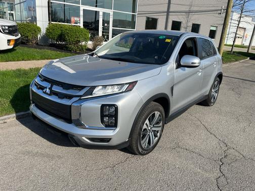 Alloy Silver Metallic 2024 Mitsubishi Outlander Sport SE