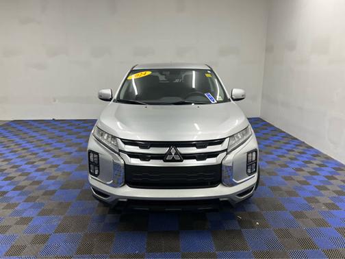 Alloy Silver Metallic 2024 Mitsubishi Outlander Sport SE