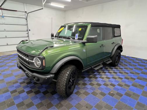 2022 Ford Bronco Black Diamond