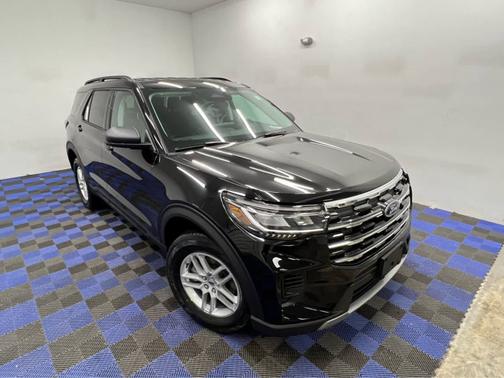 2026 Ford Explorer Active w/100A Pkg