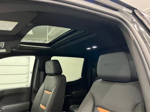 Onyx Black 2021 GMC Sierra 1500 AT4