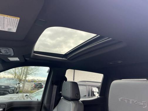 Onyx Black 2021 GMC Sierra 1500 AT4