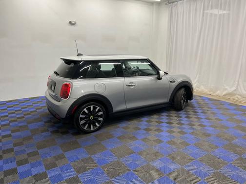 2024 MINI Hardtop Cooper SE