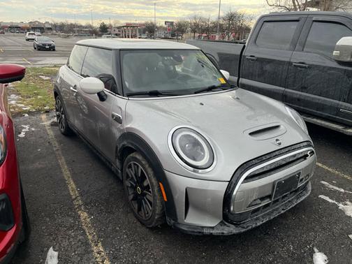 2024 MINI Hardtop Cooper SE