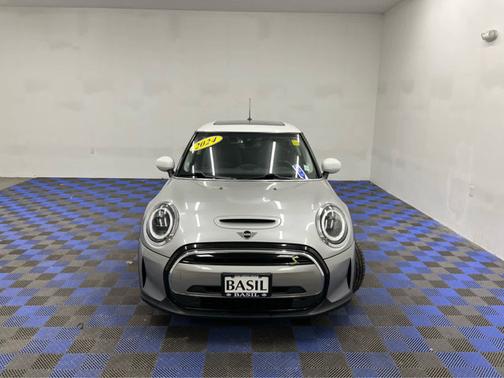 2024 MINI Hardtop Cooper SE