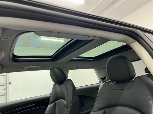 2024 MINI Hardtop Cooper SE