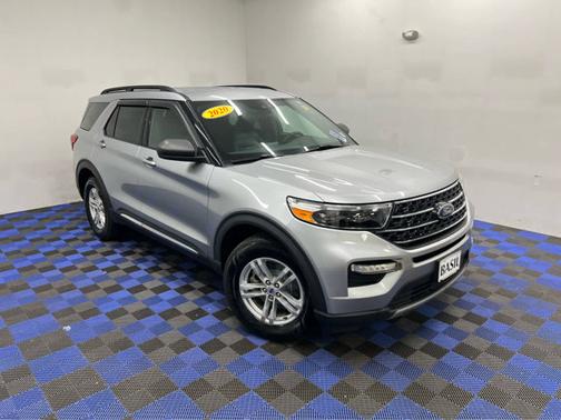 Iconic Silver Metallic 2020 Ford Explorer XLT