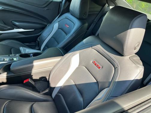 Hyper Blue Metallic 2018 Chevrolet Camaro 2SS