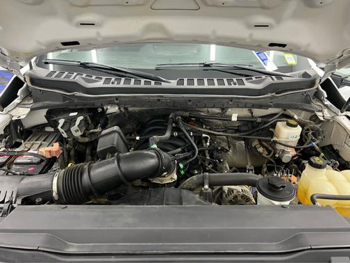 Oxford White 2023 Ford F-250 XL