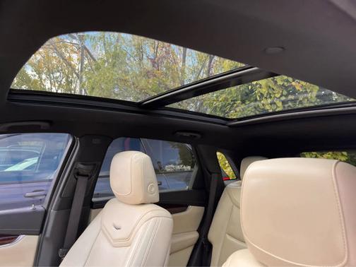 2017 Cadillac XT5 Luxury AWD