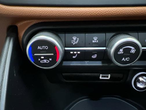 2020 Alfa Romeo Giulia Ti