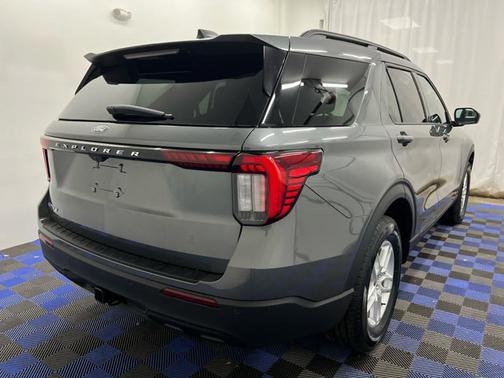Carbonized Gray Metallic 2027 Ford Explorer Active w/200A Pkg