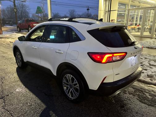 2022 Ford Escape SEL