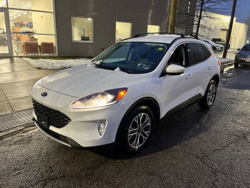 2022 Ford Escape SEL