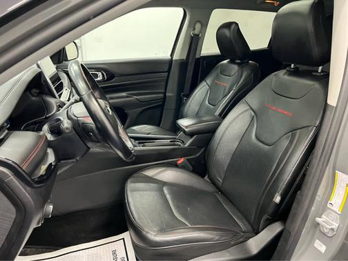Sting-Gray Clearcoat 2022 Jeep Compass Trailhawk