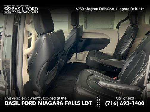 2022 Chrysler Pacifica Touring L