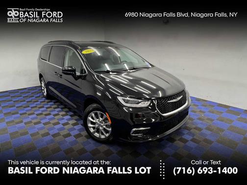 2022 Chrysler Pacifica Touring L