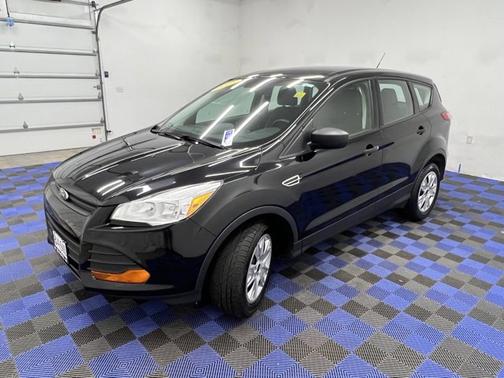 2016 Ford Escape S