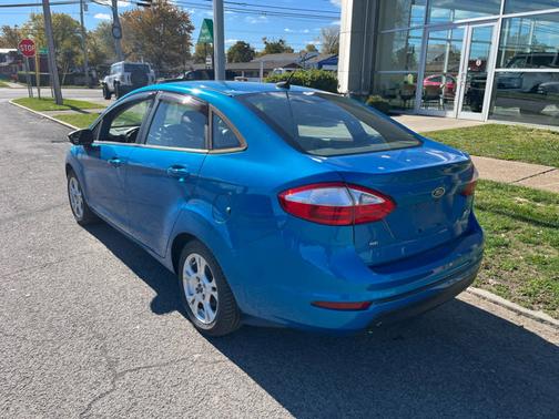 2015 Ford Fiesta SE