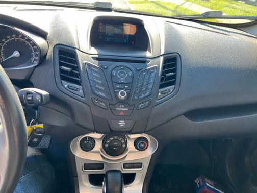 2015 Ford Fiesta SE