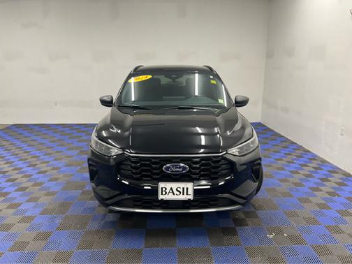 Agate Black Metallic 2024 Ford Escape ST-Line
