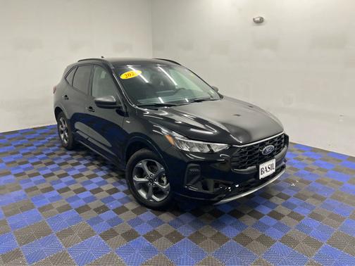 Agate Black Metallic 2024 Ford Escape ST-Line