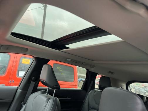 2023 INFINITI QX60 PURE