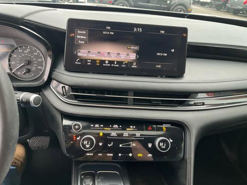 2023 INFINITI QX60 PURE