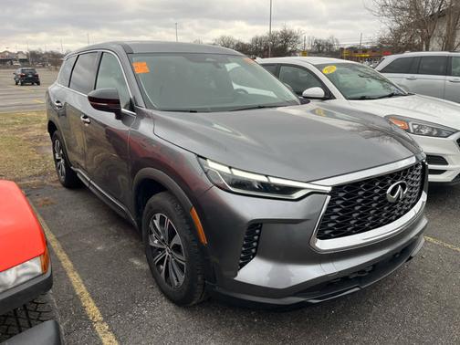 2023 INFINITI QX60 PURE