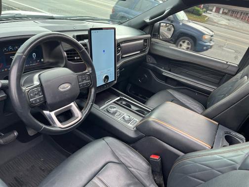 2022 Ford Expedition Max Platinum