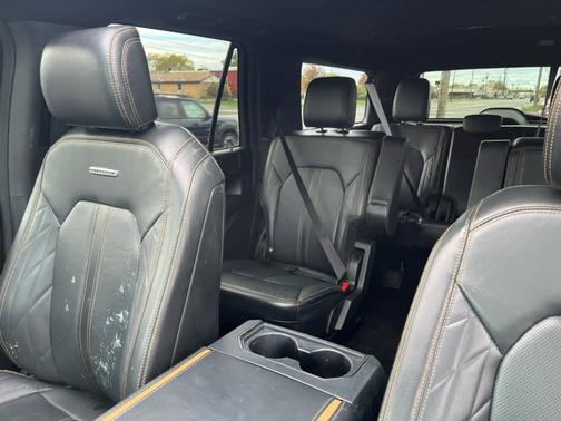 2022 Ford Expedition Max Platinum