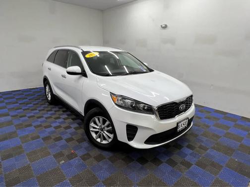 2019 Kia Sorento LX
