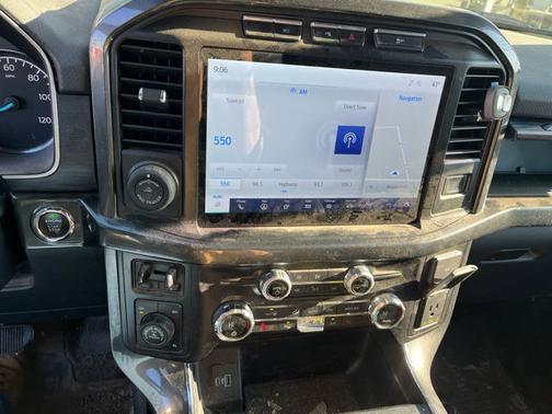 Velocity Blue Metallic 2021 Ford F-150 XLT 4WD SuperCrew 5.5 Box