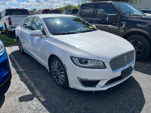 2017 Lincoln MKZ Premiere