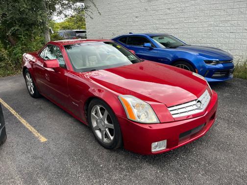 2004 Cadillac XLR 
