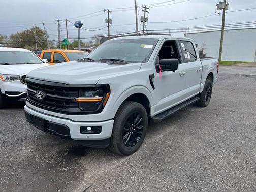 Avalanche Gray 2024 Ford F-150 XLT