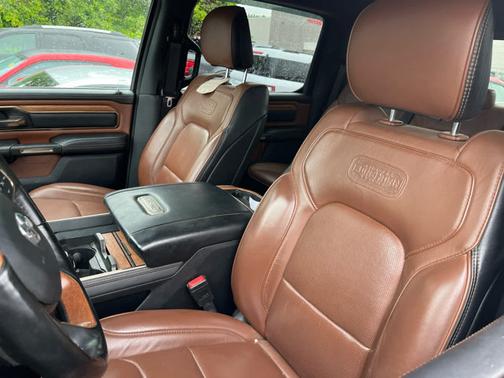 Ivory White Tri-Coat Pearlcoat 2021 RAM 1500 Longhorn