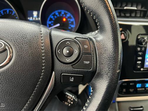 2017 Toyota Corolla iM Base