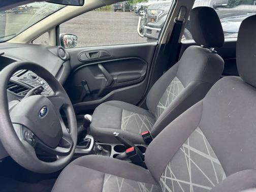 2014 Ford Fiesta S