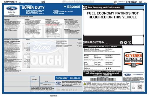 White Platinum Metallic Tri-Coat/Magnetic 2019 Ford F-250 LARIAT 4WD Crew Cab 6.75 Box