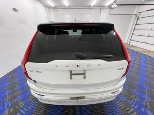 White 2024 Volvo XC90 Plus Bright Theme