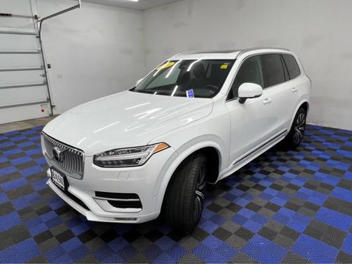 White 2024 Volvo XC90 Plus Bright Theme